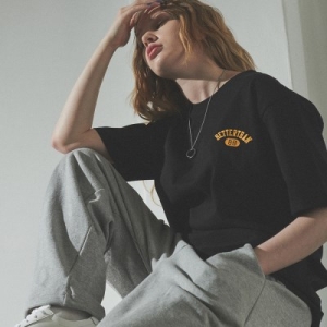 베러댄88 W3112VB 체스트아치 백로고 티셔츠 우먼 밴타블랙