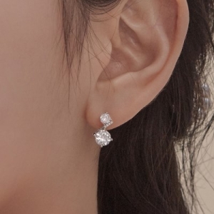 텐바이텐  브랜덴 실버925 심플 데일리 더블 크리스탈 큐빅 미니 드롭.