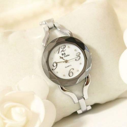 보드미 성탄절원정대 실버컬러 네로우 남녀 패션 체인 메탈시계 W5C9ECC