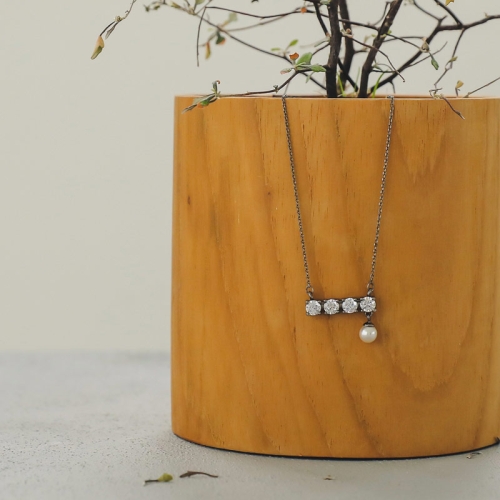 제이로렌  N01019 일자바 4알큐빅 진주 목걸이